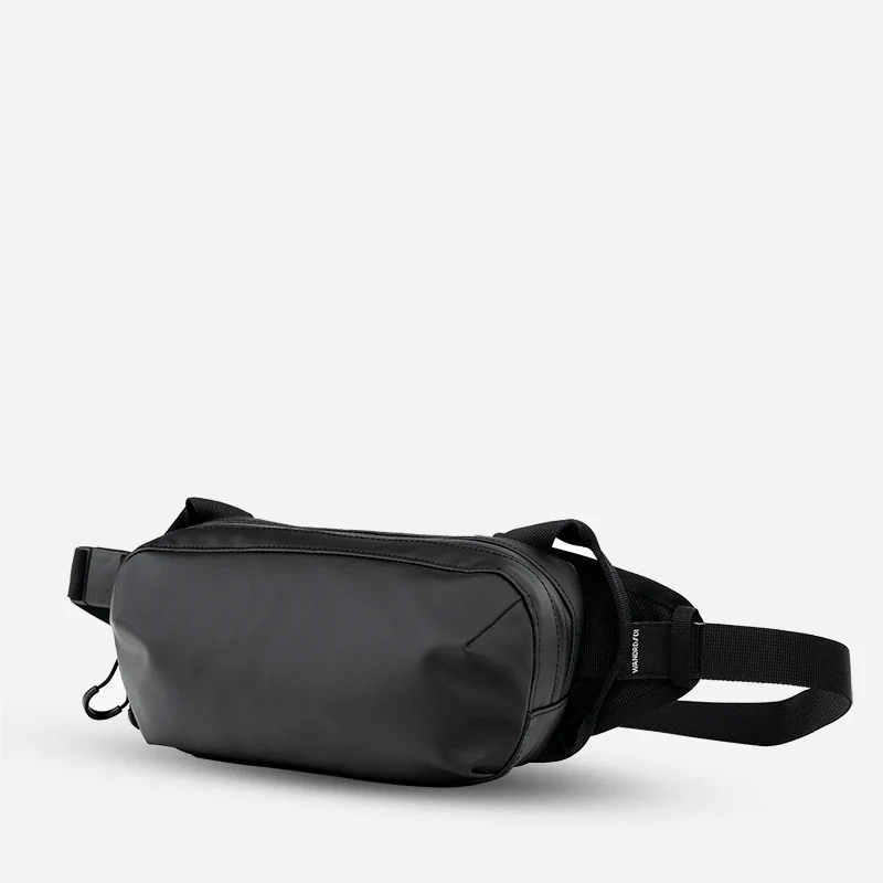 D1 Fanny Pack in Black - Image 2