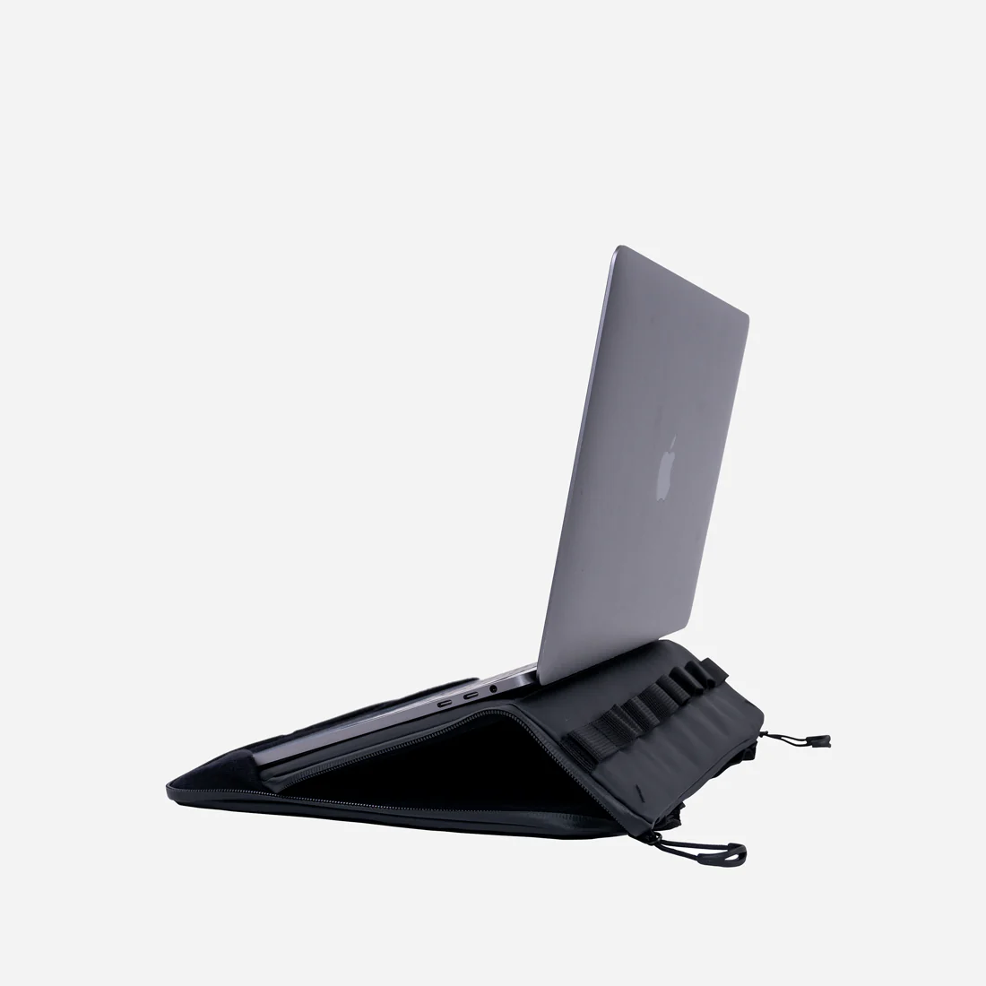 Laptop Case 16" in Black - Image 3