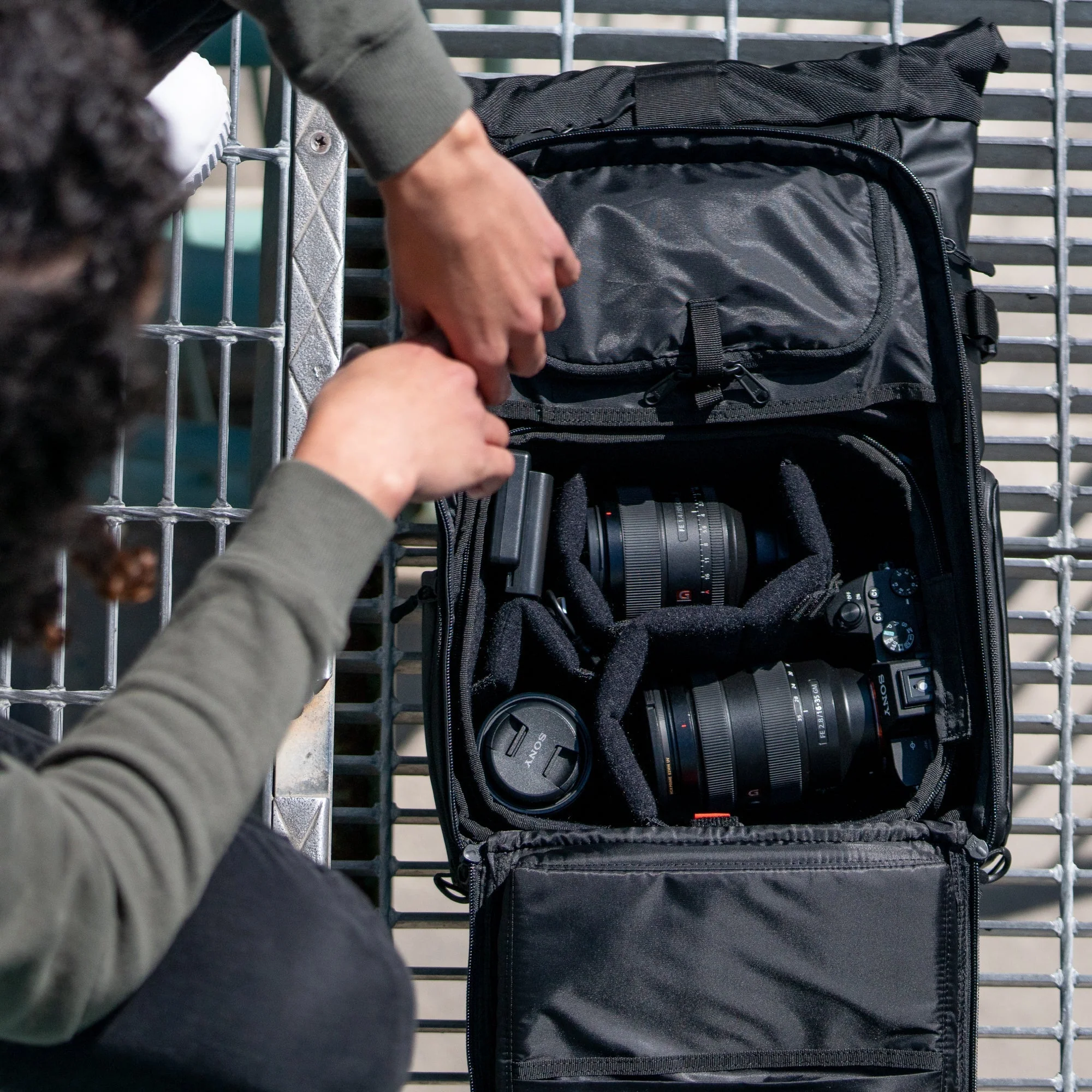 PRVKE 21L V3 in Black - Image 12